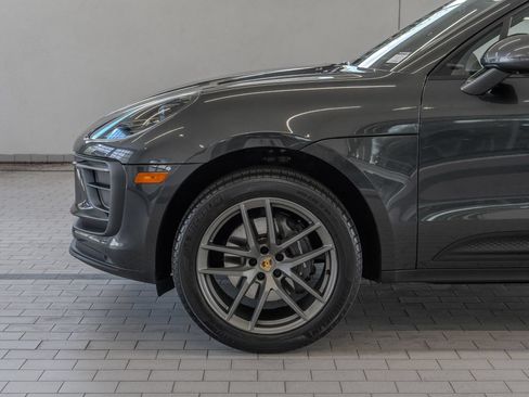 Used 2023 Porsche Macan AWD/4WD image 4