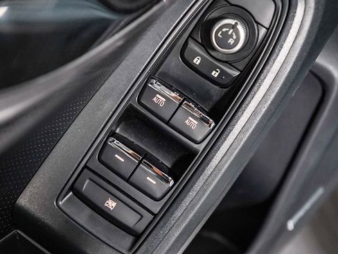 Used 2020 Subaru Crosstrek 2.0i Limited w/ Moonroof Package w/Navigation image 23