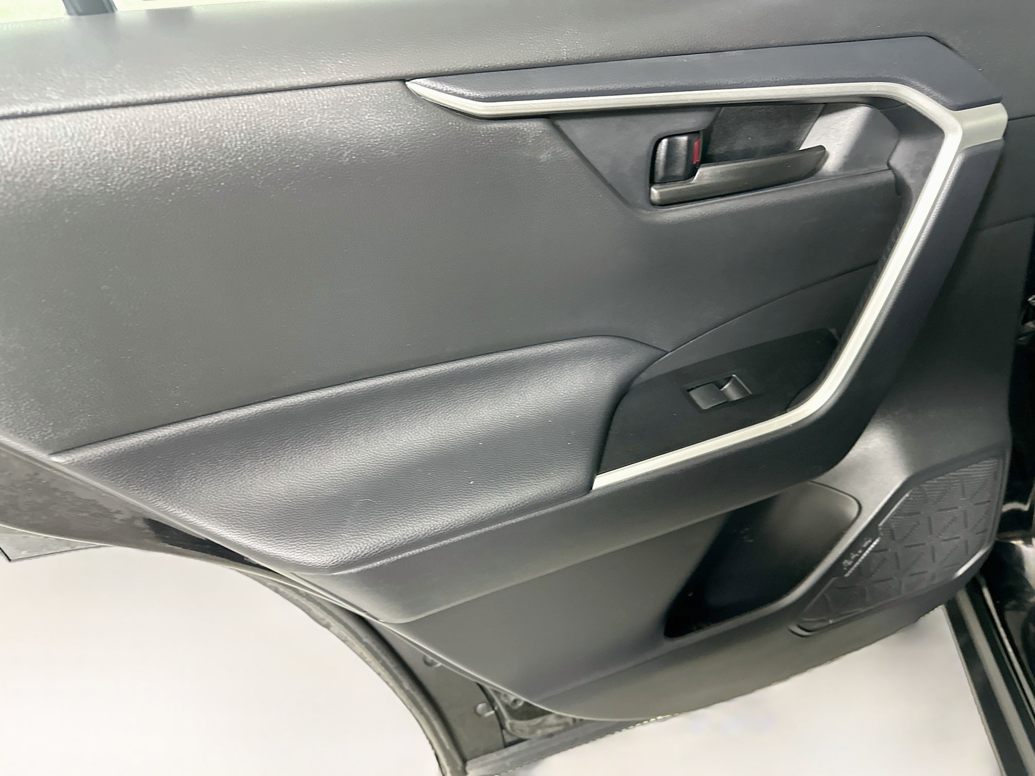 Used 2025 Toyota RAV4 LE FWD image 24