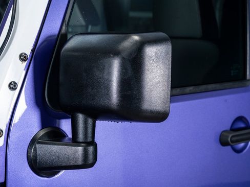 Used 2018 Jeep Wrangler Unlimited Sahara image 20