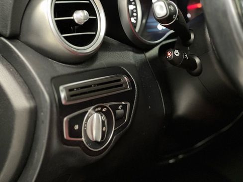 Used 2019 Mercedes-Benz C 300 4MATIC Sedan image 26