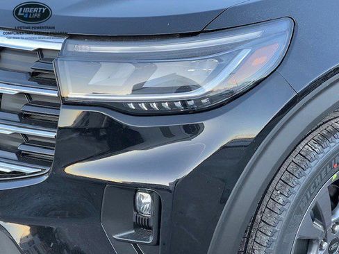 New 2026 Ford Explorer Active w/ Active Comfort Package image 9