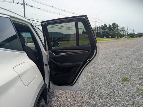 Used 2019 BMW X3 xDrive30i AWD/4WD image 12