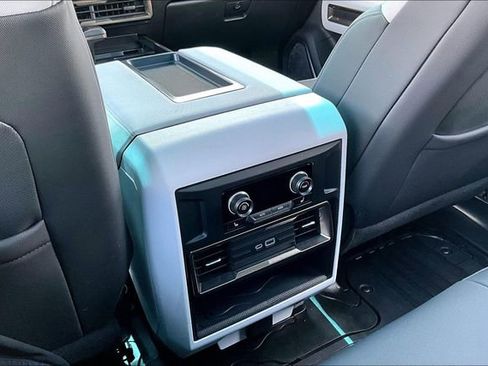 Used 2024 GMC Hummer EV 3X w/ LPO, Illumination Package AWD/4WD image 10