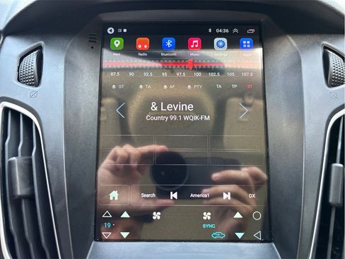 Used 2016 Ford Focus SE FWD image 21