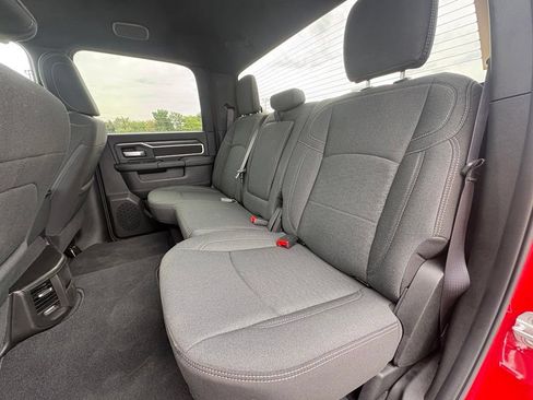 Used 2026 RAM 2500 Big Horn AWD/4WD image 25