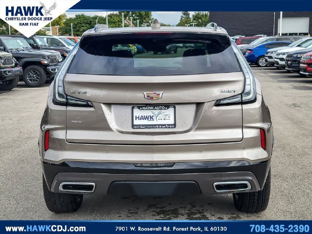 Used 2025 Cadillac XT4 Sport AWD/4WD image 5