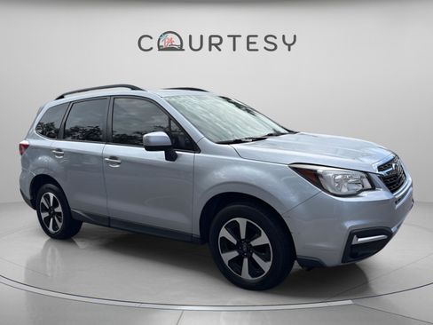 Used 2017 Subaru Forester 2.5i Premium image 9