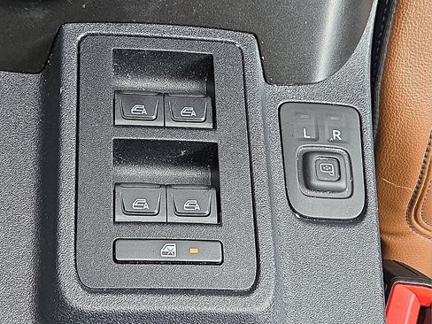 Used 2023 Ford Bronco Outer Banks AWD/4WD image 18