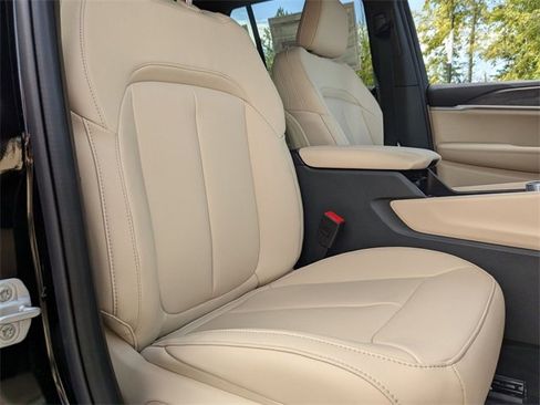 New 2025 Jeep Grand Cherokee Limited image 39