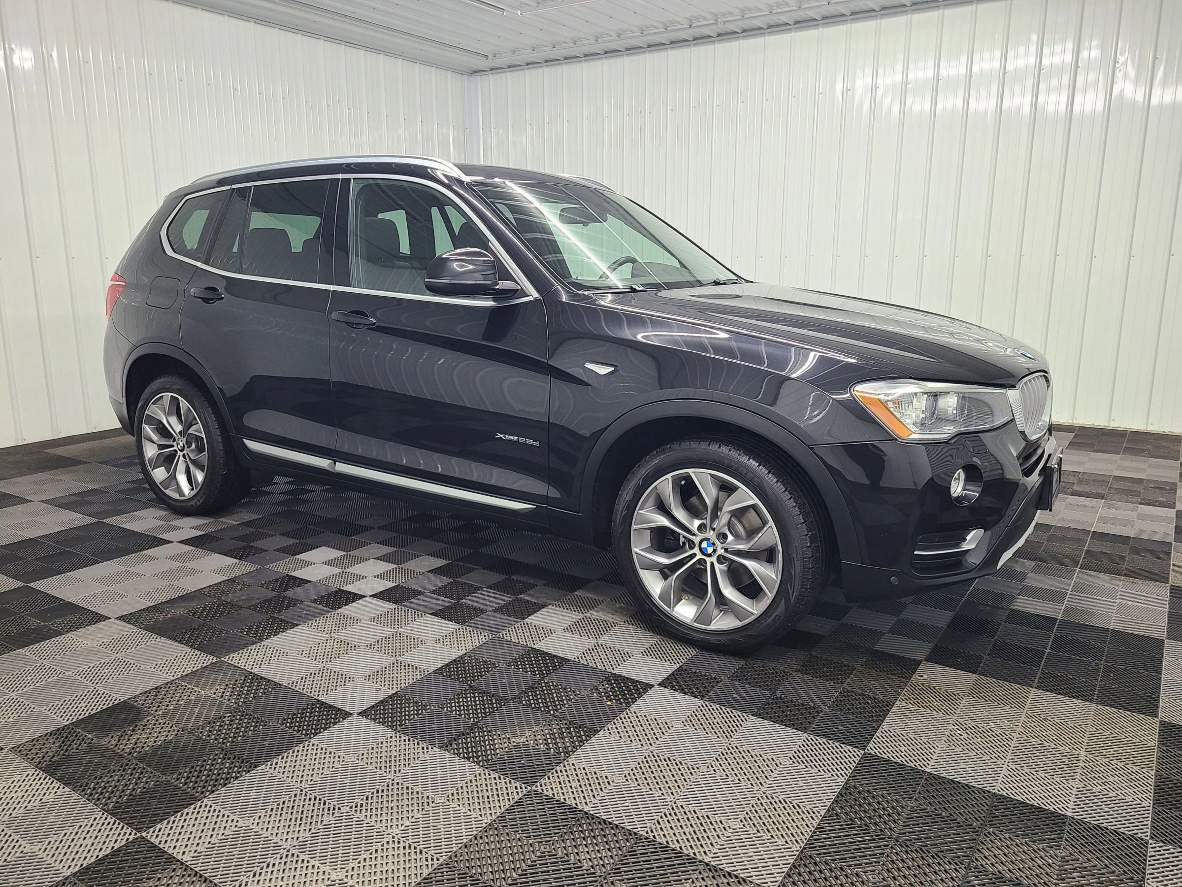 Used 2016 BMW X3 xDrive28d AWD/4WD image 1