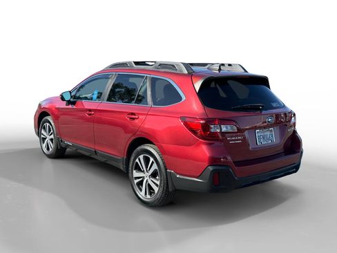 Used 2019 Subaru Outback 2.5i Limited image 3