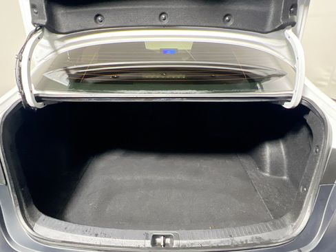 Used 2024 Toyota Corolla LE FWD image 32