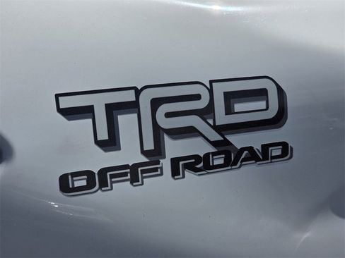 Used 2025 Toyota Tacoma TRD Off-Road image 11
