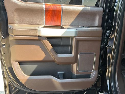 Used 2018 Ford F250 King Ranch w/ King Ranch Ultimate Package AWD/4WD image 15