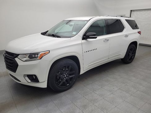 Used 2018 Chevrolet Traverse Premier w/ LPO, Blackout Package image 2
