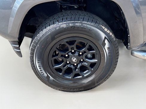 Used 2021 Toyota Tacoma SR5 RWD image 28