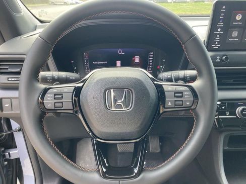 New 2026 Honda Pilot Sport image 11