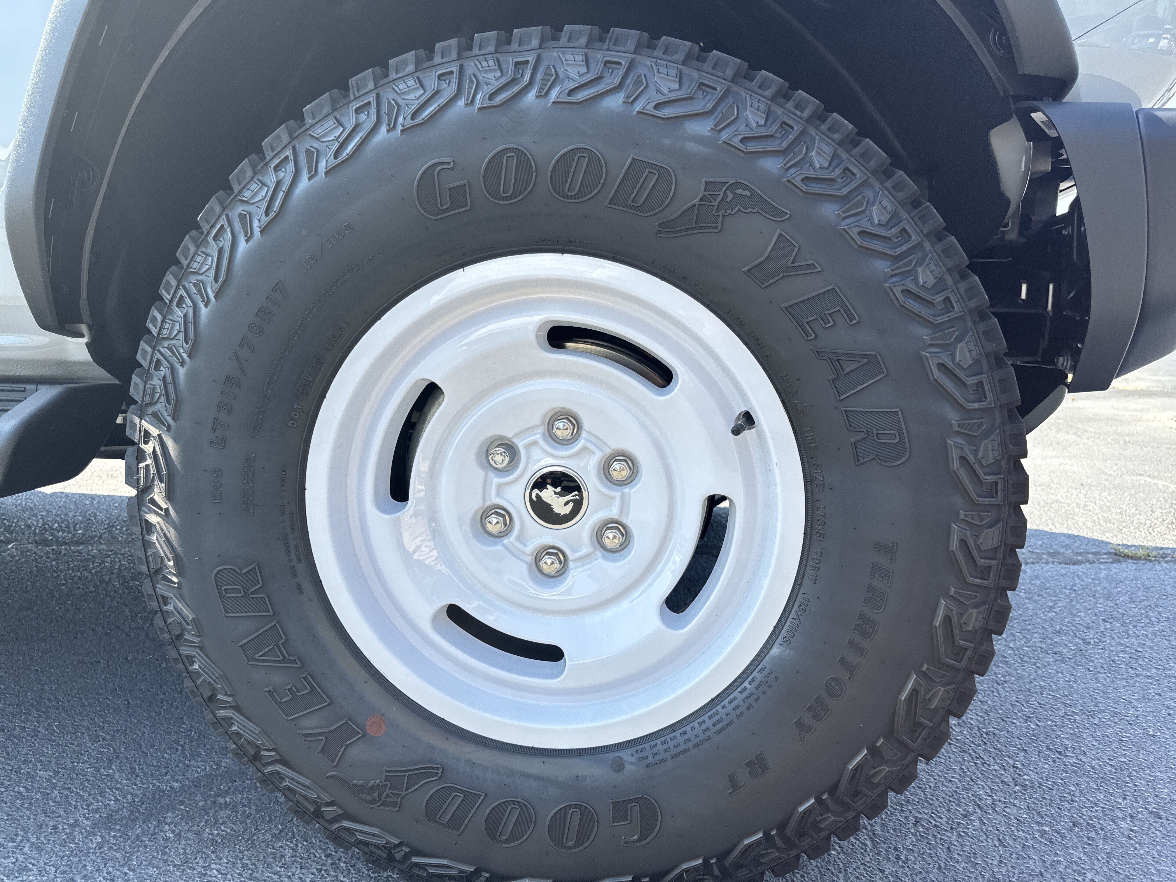 New 2026 Ford Bronco Heritage Edition AWD/4WD image 13