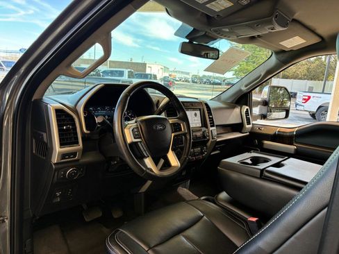 Used 2019 Ford F150 Lariat image 15