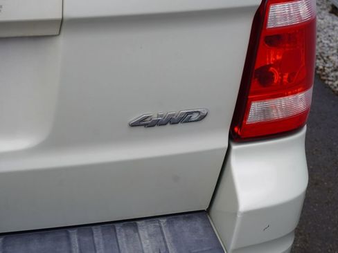 Used 2008 Ford Escape XLS image 8