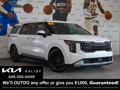 Used 2025 Kia Carnival