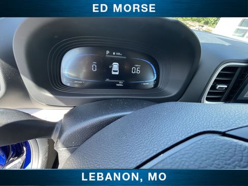 Used 2025 Hyundai Venue SEL FWD image 12