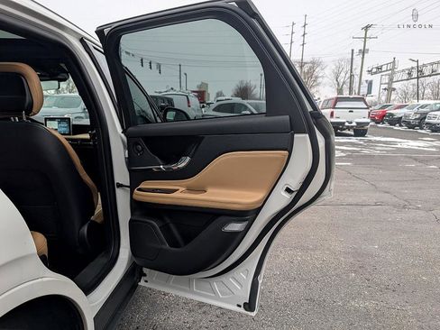 Used 2020 Lincoln Corsair Reserve w/ Equipment Group 202A image 35