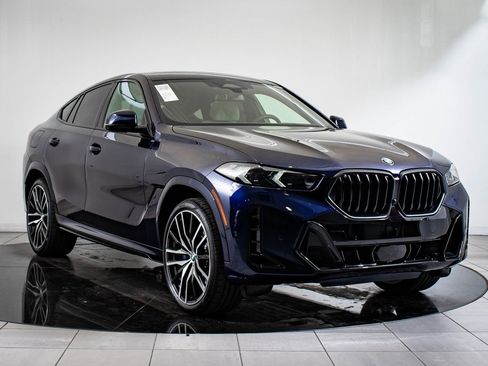 New 2026 BMW X6 xDrive40i w/ Climate Comfort Package image 5