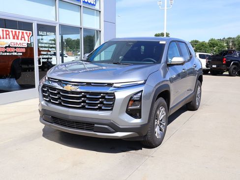 New 2026 Chevrolet Equinox LT w/ Convenience Package II AWD/4WD image 6