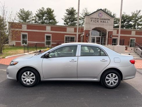 Used 2010 Toyota Corolla Base image 9