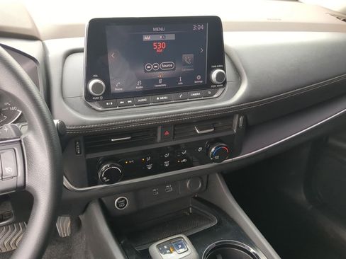 Used 2021 Nissan Rogue S FWD image 18
