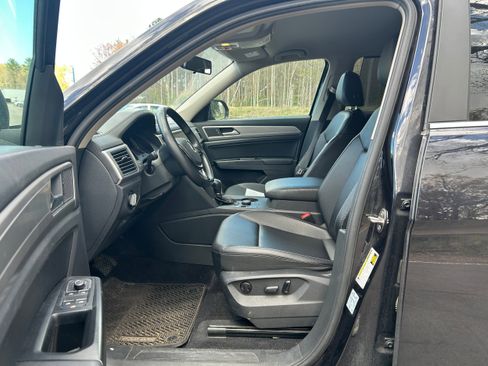 Used 2019 Volkswagen Atlas SE w/ Towing Package AWD/4WD image 4