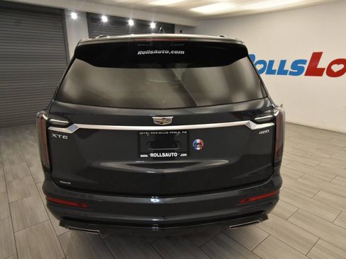 Used 2023 Cadillac XT6 Sport w/ Technology Package AWD/4WD image 4