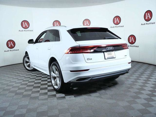 Used 2023 Audi Q8 Premium AWD/4WD image 6