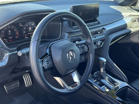 Used 2023 Acura Integra A-Spec image 13