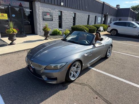 Used 2011 BMW Z4 sDrive35is RWD image 4