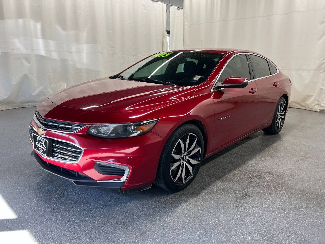 Used 2016 Chevrolet Malibu LT FWD image 1