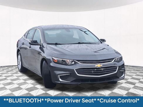 Used 2016 Chevrolet Malibu LT image 4