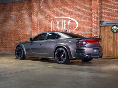 Used 2020 Dodge Charger SRT Hellcat w/ Harman/Kardon Audio Group image 5