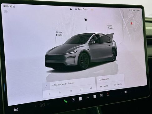 Used 2026 Tesla Model Y Long Range image 14