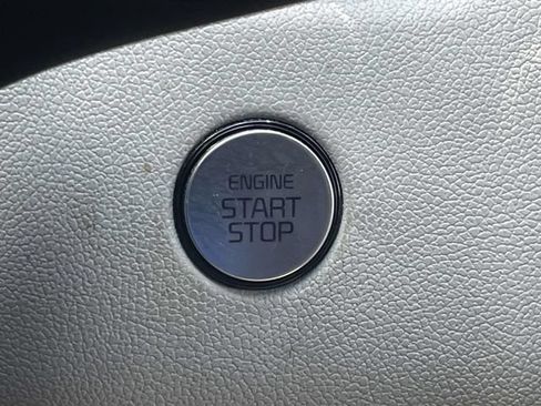 Certified 2023 Kia Sorento S FWD image 30