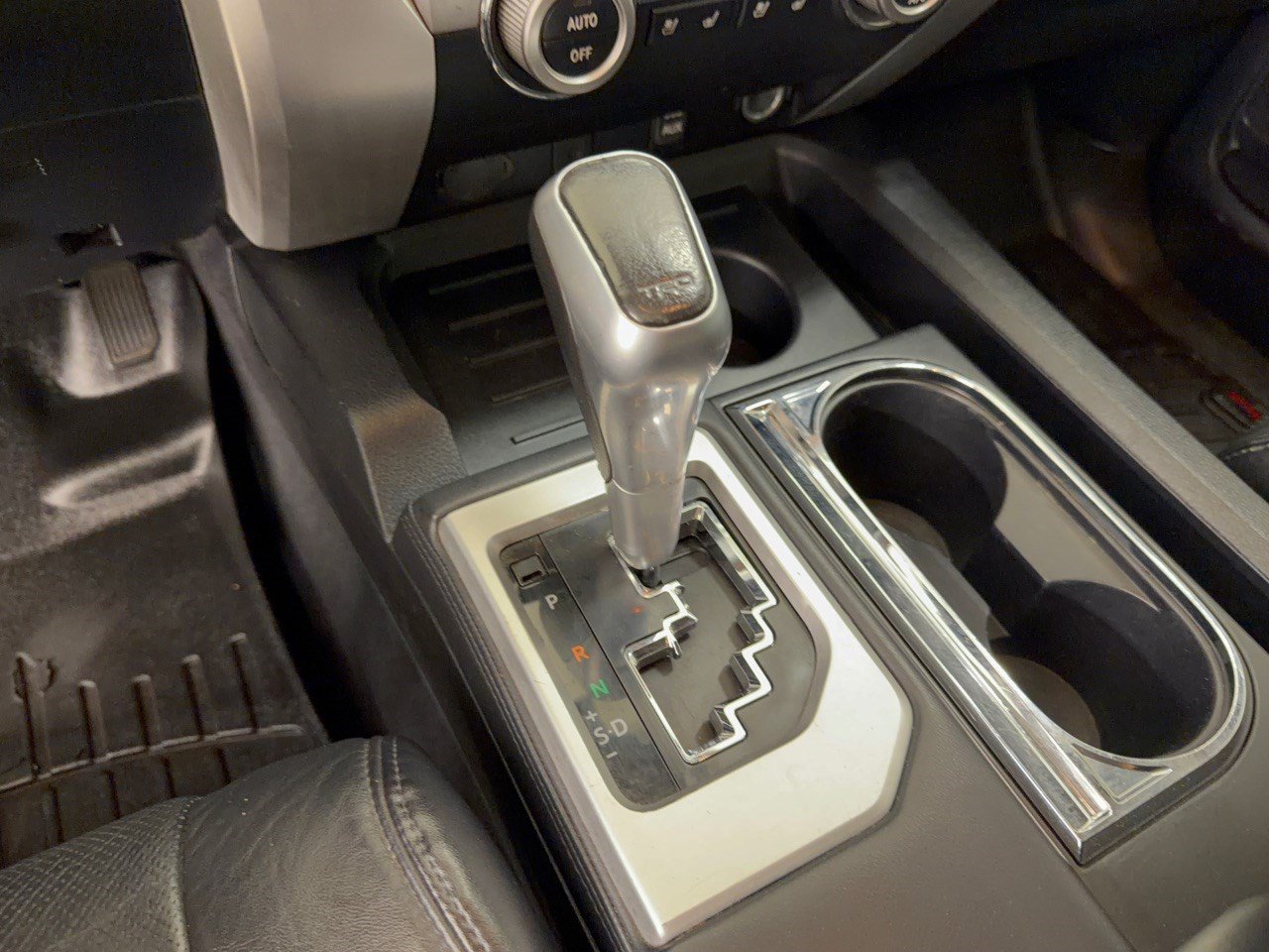 Used 2014 Toyota Tundra Platinum RWD image 21
