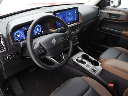 Used 2025 Ford Bronco Sport Outer Banks w/ Outer Banks Tech Package+ image 13