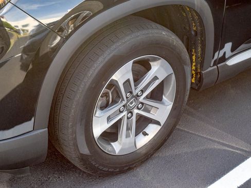 Used 2025 Honda Pilot EX-L image 12