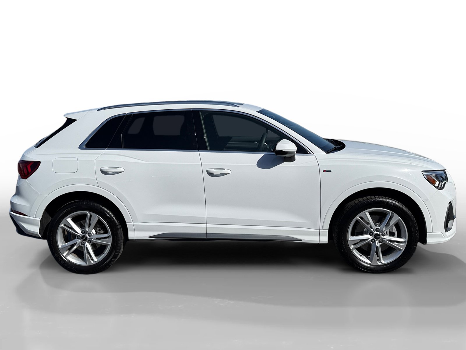 Used 2024 Audi Q3 2.0T Premium AWD/4WD image 6