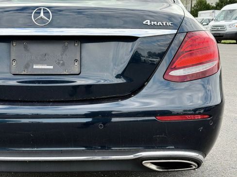 Used 2017 Mercedes-Benz E 300 4MATIC image 17