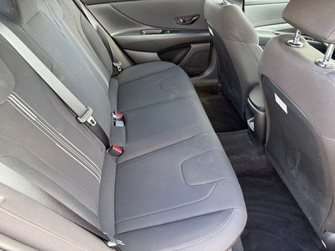 Certified 2025 Hyundai Elantra Sport FWD image 15
