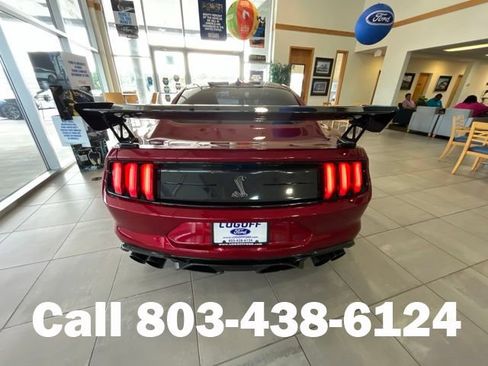 Used 2021 Ford Mustang Shelby GT500 w/ Carbon Fiber Track Pack RWD image 26