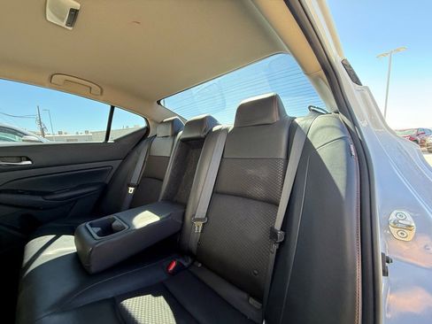 Used 2023 Nissan Altima 2.5 SR image 7